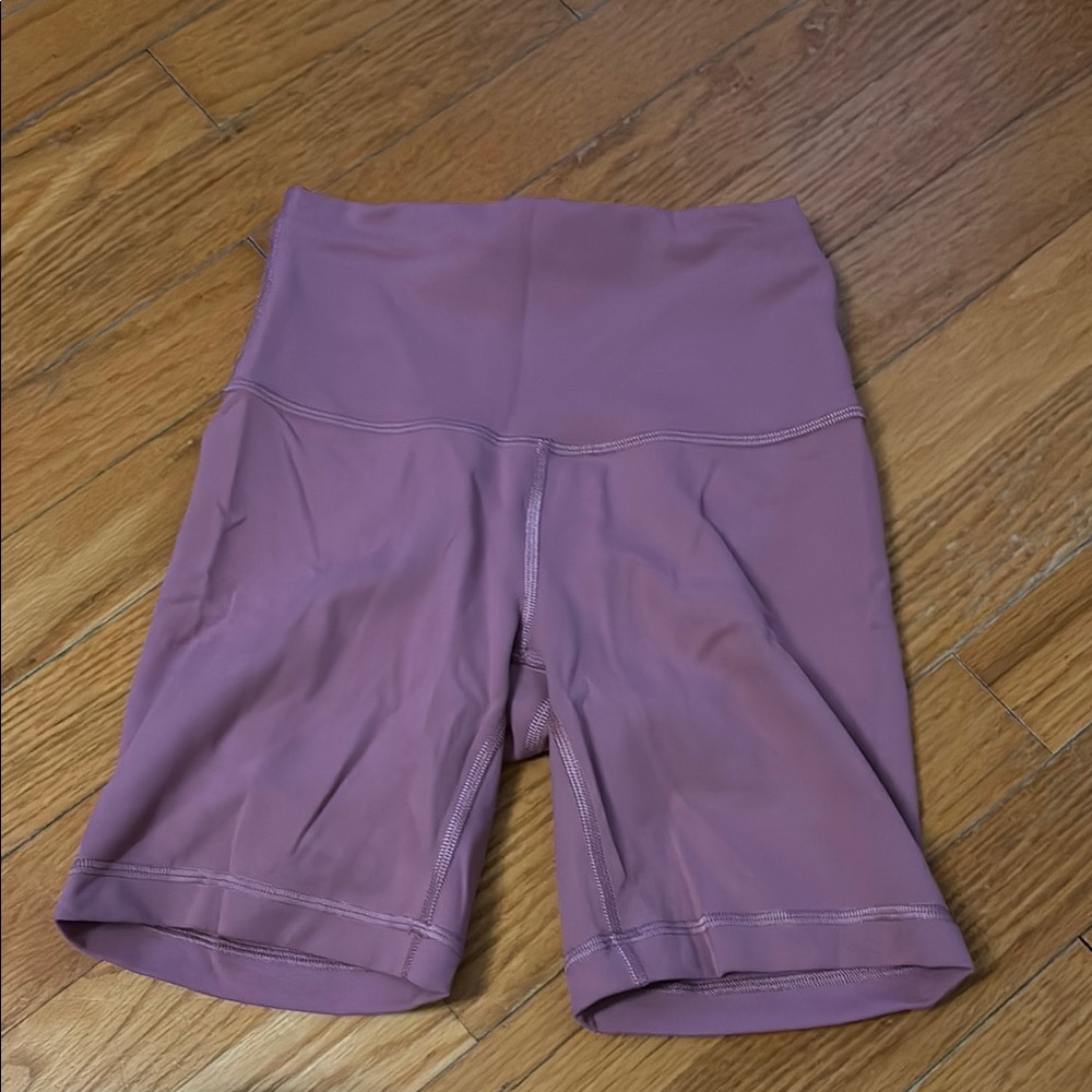 Women's Lululemon Mauve High-Waisted Shorts
